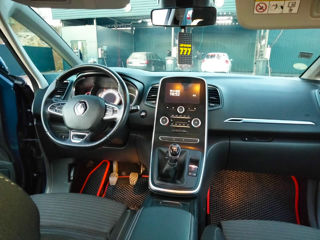 Renault Grand Scenic foto 6