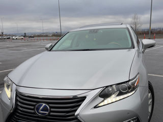 Lexus ES Series