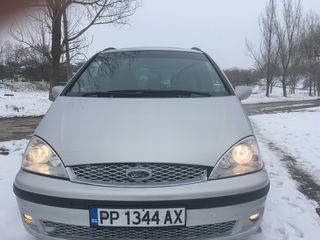 Ford Galaxy foto 1