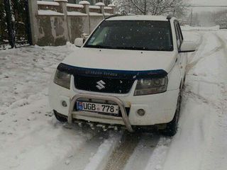 Suzuki Grand Vitara foto 1