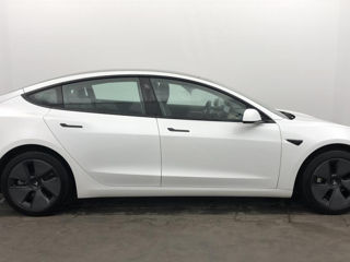 Tesla Model 3 foto 3