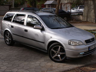 Opel Astra foto 2