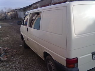 Volkswagen T4 foto 2