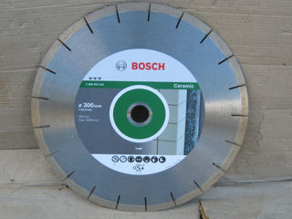 Алмазный диск Bosch 300 x 25.4 ( керамика , керамогранит , камень , мрамор , фарфор )