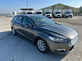 Ford Mondeo foto 2