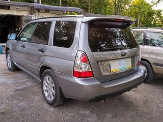 Subaru Forester foto 2