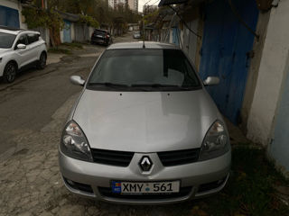 Renault Clio Symbol foto 2