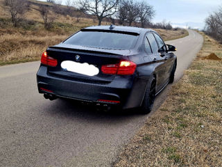 BMW 3 Series foto 4