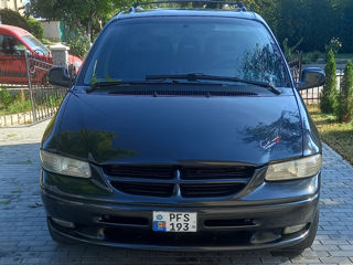 Chrysler Grand Voyager foto 2