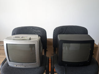 Vînd două televizoare foto 1