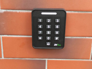 Access control , системы контроля доступа (СКУД).Montare sistem de control al accesului SCA. foto 5