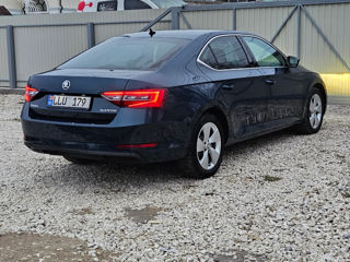 Skoda Superb foto 5