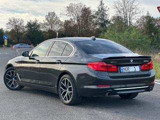 BMW 5 Series foto 4