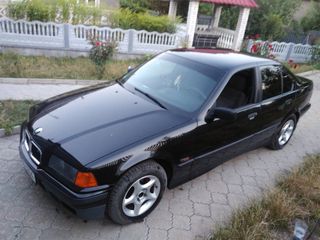 BMW 3 Series foto 8