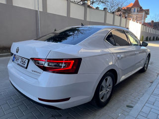 Skoda Superb foto 5