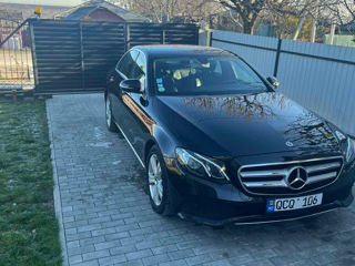 Mercedes E-Class foto 2