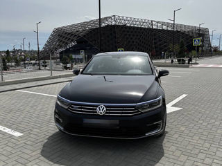 Volkswagen Passat foto 2