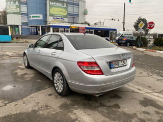 Mercedes C-Class foto 4