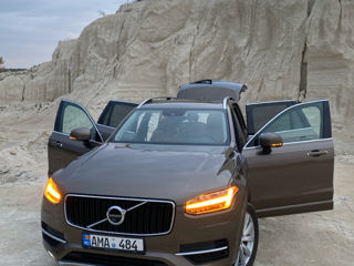 Volvo XC90 foto 1