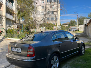 Skoda Superb foto 3