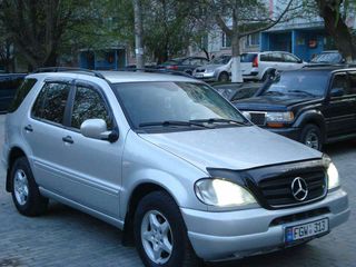 Mercedes ML Class foto 4