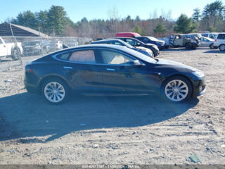 Tesla Model S foto 11