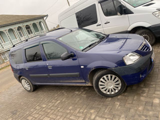 Dacia Logan foto 2