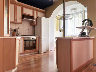 3-х комнатная квартира, 75 м², Центр, Кишинёв