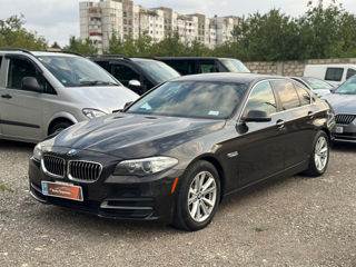 BMW 5 Series foto 1