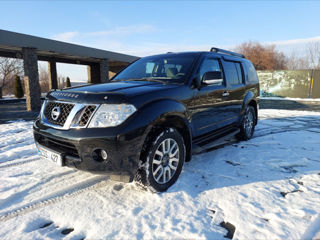 Nissan Pathfinder foto 3