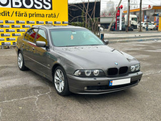 BMW 5 Series foto 5