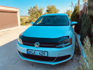 Volkswagen Jetta foto 4