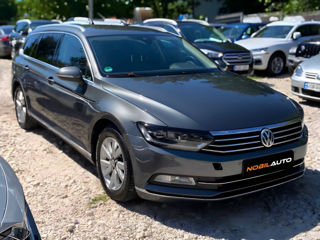 Volkswagen Passat foto 2