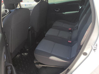 Renault Grand Scenic foto 9