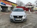 Volkswagen Passat foto 2