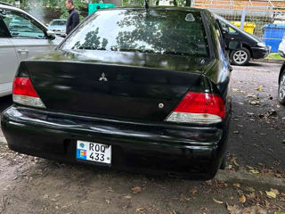 Mitsubishi Lancer foto 5