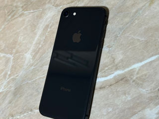 iPhone 8 64GB foto 2