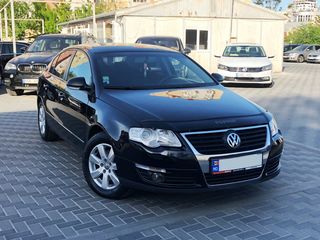 Volkswagen Passat foto 2