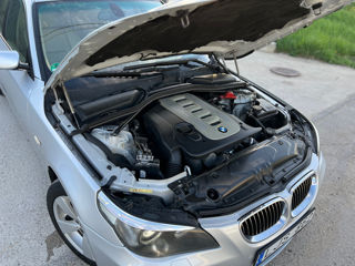 BMW 5 Series foto 6