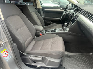 Volkswagen Passat foto 16