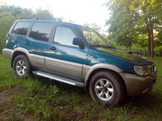 Nissan Terrano foto 1