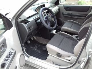 Nissan X-Trail foto 8