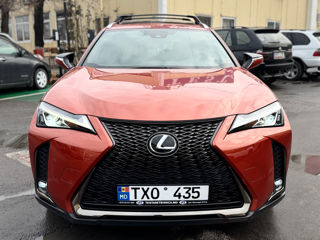 Lexus UX foto 2