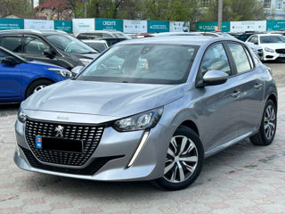 Peugeot 208 foto 1