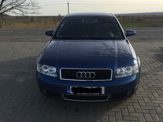 Audi A4 foto 2