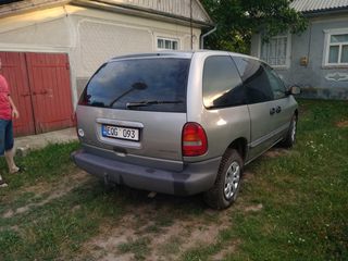 Chrysler Voyager foto 4