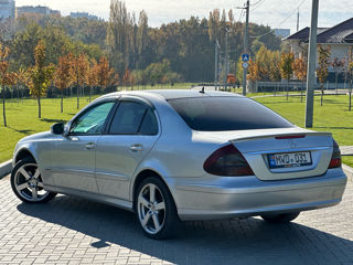 Mercedes E-Class foto 5