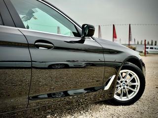 BMW 5 Series foto 7