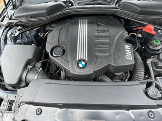 BMW 5 Series foto 10