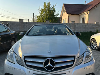 Mercedes E-Class foto 1